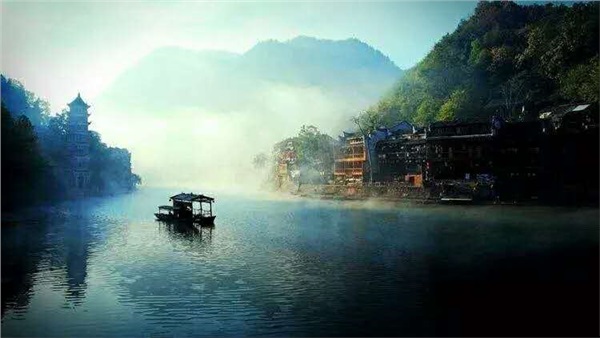 神秘湘西、鳳凰九景汽車(chē)兩日游