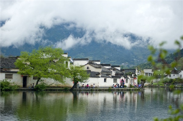 黃山、秀水千島湖、水墨宏村、西遞徽州古城高鐵純玩5日游