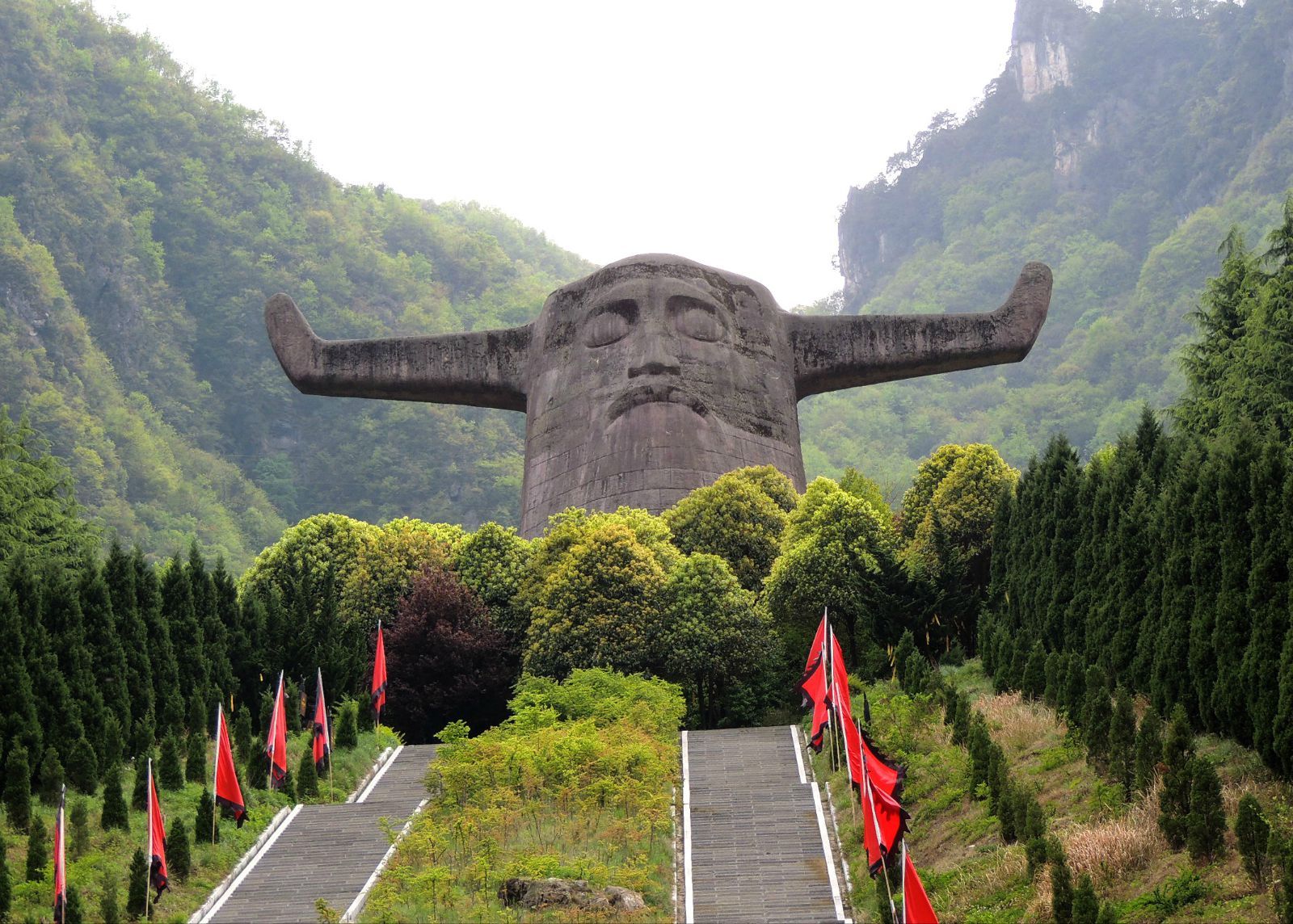 【探秘神農(nóng)架】、龍泉古鎮(zhèn)、汽車三日純玩游