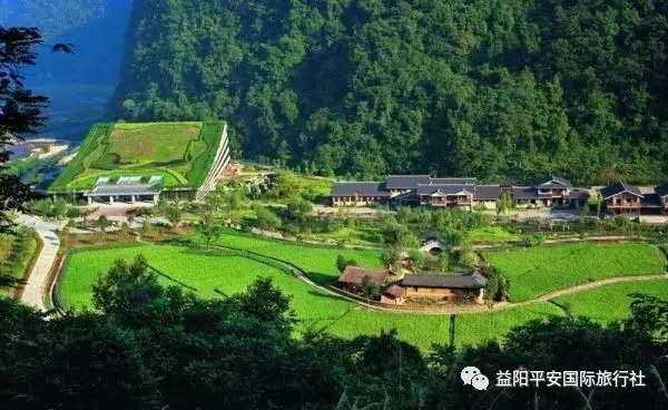 　張家界大峽谷、玻璃橋、黃龍洞品質(zhì)純玩兩日游c2